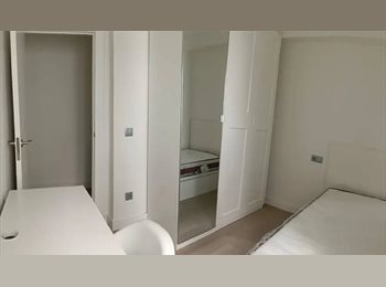 Roomgo ES - Buscamos compañera de piso en Oviedo zona Milán, Oviedo - 266 € por mes