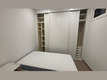 Roomgo ES - Busco compañera de piso en A Coruña, La Coruña - 400 € por mes