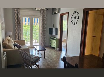 Roomgo ES - Habitaciones en piso compartido con plaza de aparcamiento e Internet incluido, Almería - 275 € por mes