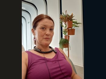 Roomgo ES - Jennifer - 50 - Valencia