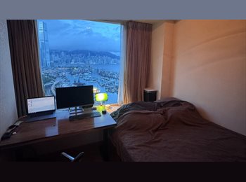 Roomgo HK - Flat Share - Luxury Building w/ Sea View, Pool, Near Central, Tai Kok Tsui - HKD9,000 pcm