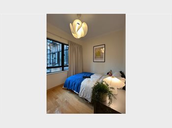 Roomgo HK - Cozy Double Bed Room in North Point, North Point - HKD11,900 pcm