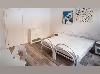 Roomgo IT - matrimoniale uso singola SOLO DONNE a Treviso, Treviso - 320 € al mese
