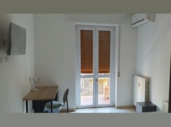 Roomgo IT - Stanza singola, Centrale - Loreto - 530 € al mese
