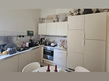 Roomgo IT - STANZA SINGOLA CON LETTO MATRIMONIALE – Pagano M1 (10 metri dalla metro), Navigli - Ticinese - Pta Genova - Lorenteggio - 700 € al mese