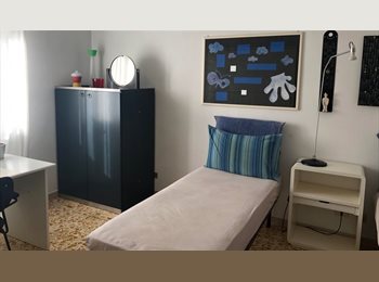 Roomgo IT - CAMERA DOPPIA VIALE ALESSANDRO GUIDONI FIRENZE, Firenze - 800 € al mese