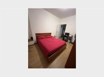 Roomgo IT - Camera Stanza Singola M4 Segneri Lorenteggio, Corsico - 630 € al mese