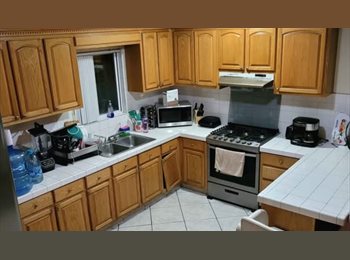 Roomgo MX - Habitacion Amueblada en Calette atras de Plaza Landmark, Tijuana - MX$7,800 por mes