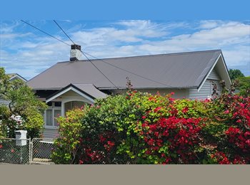 Roomgo NZ - Character Cottage, Auckland - $200 pw