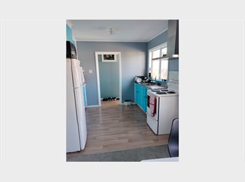 Roomgo NZ - Two flatmates wanted feilding, Palmerston North - $216 pw