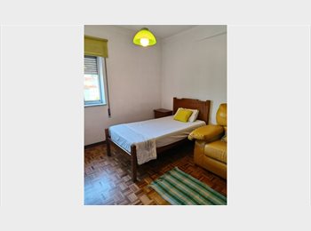 Roomgo PT - arrendo quarto com quarto banho privativo em apartamento muito confortavel rua padre antonio vieira , Coimbra - 350 € Por mês