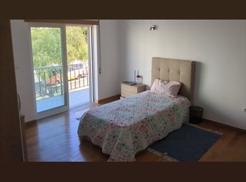 Roomgo PT - Quarto Mobilado (2) - Viseu, Viseu - 320 € Por mês