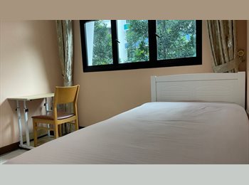 Roomgo SG - Furnished Room for Female Tenant in Choa Chu Kang (Utilities Included), Choa Chu Kang - $950 pm