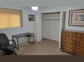 Roomgo US - Share large 2 bedroom house in quiet neighborhood, Alta Mesa Community Association - $1,250 pm