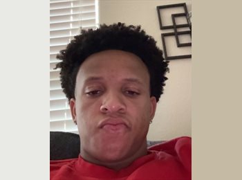 Roomgo US - Johnathan Pugh - 25 - Houston