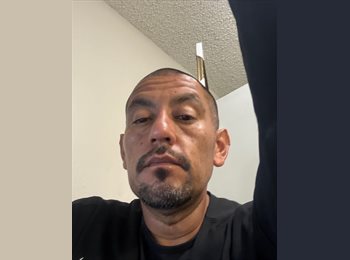 Roomgo US - Alfredo - 43 - Maywood