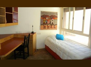 Roomgo AR - PISO COMPARTIDO con hermosas habitaciones con y sin balcon, sol buena onda  en barrio muy seguro, Capital Federal - AR$ 720.000 pm