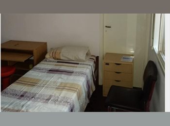 Roomgo AR - Cuarto individual, luminoso,500000.,Devoto,, Capital Federal - AR$ 500.000 pm