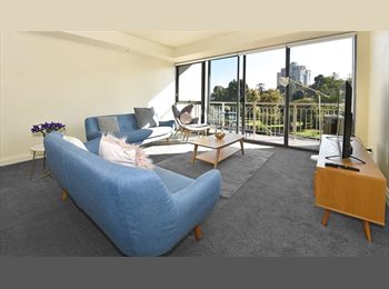Roomgo AU - Furnished bed in shared room, Melbourne CBD, tram at the door, Melbourne - $233 pw