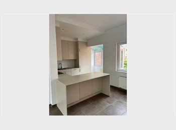 Appartager BE - 4 chambres disponibles - superbe maison rénovée, Anderlecht - 625 € pm