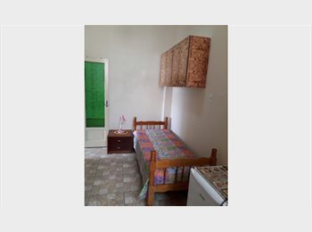 Roomgo BR - Cantinho do Grajaú, Grajaú - R$ 1.200 Por mês