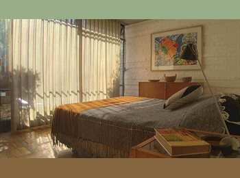 CompartoDepto CL - Habitación matrimonial con terraza exclusiva cerca Metro Escuela Militar, Av. Colón y Av. Vespucio e, Vitacura - CH$580.000 por mes