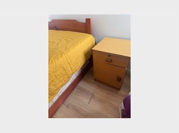 CompartoDepto CL - Pieza cercana al Parque Arauco, Vitacura - CH$300.000 por mes