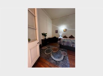 CompartoDepto CL - Casona barrio Brasil, Santiago - CH$250.000 por mes