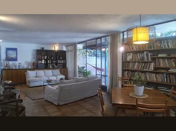 CompartoDepto CL - Hermosa Habitación a 4 cuadras de Est. Metro Escuela Militar, Av. Américo Vespucio y Av. Cristóbal C, Vitacura - CH$280.000 por mes