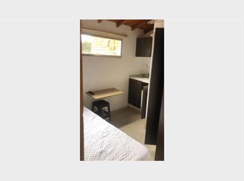 CompartoApto CO - Apartaestudio con baño y cocina privada, Medellín - COP$ 750.000 por mes