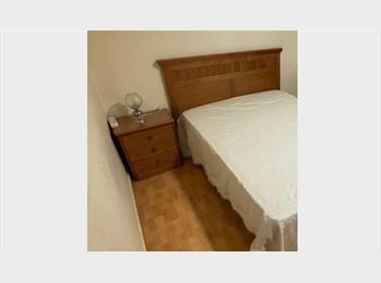 Roomgo ES - Se alquila habitación cerca del campus sur, Santiago de Compostela - 320 € por mes