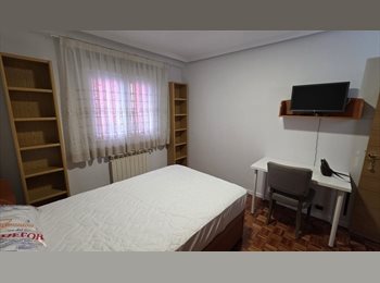 Roomgo ES - Alquiler de habitación en Hermanos Gomez - Quintana, Ciudad Lineal - 600 € por mes