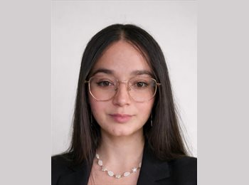 Roomgo ES - Iulia - 25 - Sevilla