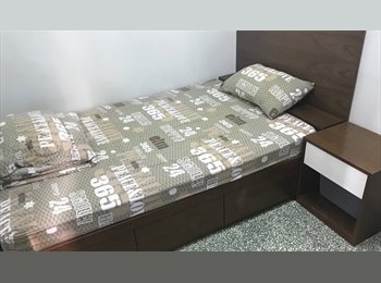 Roomgo HK - Service Apartment in Jordan, Jordan - HKD6,000 pcm