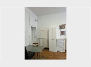 Roomgo IT - Posto letto in camera doppia Milano, Pta Venezia - Citta Studi - Lambrate - 450 € al mese