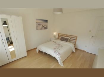 Appartager LU - Furnished double bedroom (B) – very central | Limpertsberg (MICHELANGELO), Luxembourg - 1.075 € / Mois