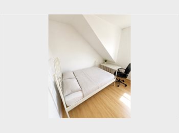 Appartager LU - HOLL135-08- FURNISHED ROOM CLOSE TO CLOCHE D'OR - AVAILABLE IMMEDIATELZ, Luxembourg - 1.100 € / Mois
