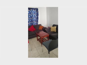 Roomgo MX - Rento cuarto amueblado para dama, El Marqués - MX$7,000 por mes