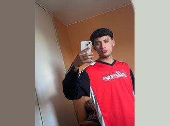 Roomgo MX - Alex - 18 - Monterrey