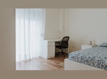 Roomgo PT - Quarto Centro Odivelas (metro 200m), Lisboa - 550 € Por mês