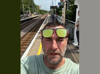 Roomgo UK - Andy - 43 - Leeds