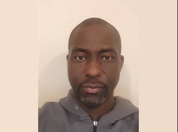 Roomgo UK - Ikechi - 46 - Wolverhampton