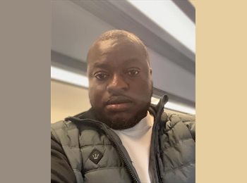 Roomgo UK - Oluwafemi - 36 - Nottingham