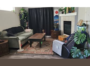 Roomgo US - Private Room for Rent in NW Ft Collins, Fort Collins - $635 pm