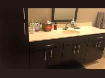 Roomgo US - Seeking Roomie for 2/2 Private Bathroom, Casselberry - $907 pm