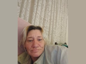 Roomgo AU - Melissa - 42 - Brisbane