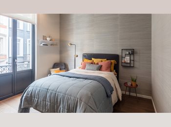 Appartager BE - MPC4_Furnished Co-Living Room with Private En-Suite and Balcony in Châtelain, Saint Gilles Sint Gillis - 1.200 € pm