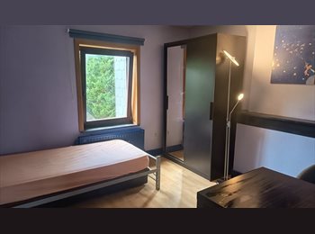 Appartager BE - Chambres meublées pour ÉTUDIANTES au sein d'une maison partagée., Mons - 500 € pm