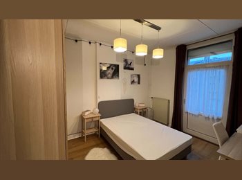 Appartager BE - Arlon – chambre dans maison rénovée et entièrement meublée, Arlon - 725 € pm