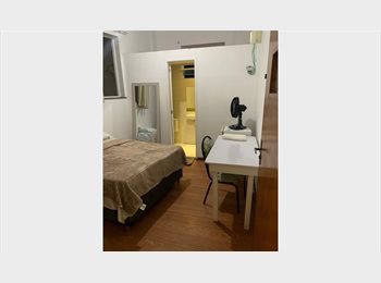 Roomgo BR - Suite nova-  Seu cantinho na Tijuca! Não  fumantes!, Maracanã - R$ 1.880 Por mês